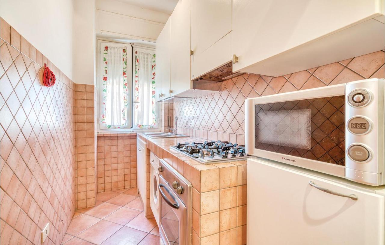 Gorgeous Apartment In Ladispoli Rm With Wifi Exteriér fotografie